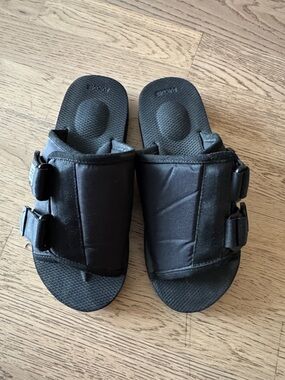 Suicoke Kaw-Cab Slides